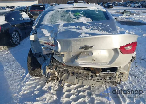 2018 Chevrolet Malibu Lt z USA, uszkodzony, nr VIN 1G1ZD5ST7JF269331